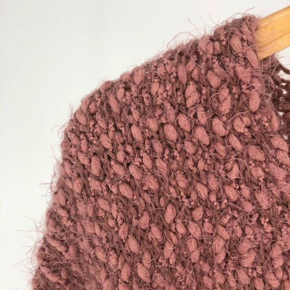 Altar’d State Mauve Eyelash Fuzzy Sweater Long Sleeve Soft V-Neck size S/M - Picture 5 of 15